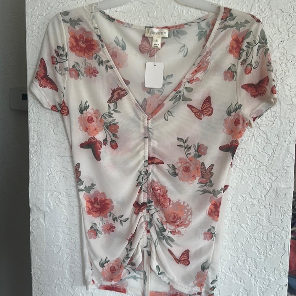 J for justify blouse floral with butterfly’s size s